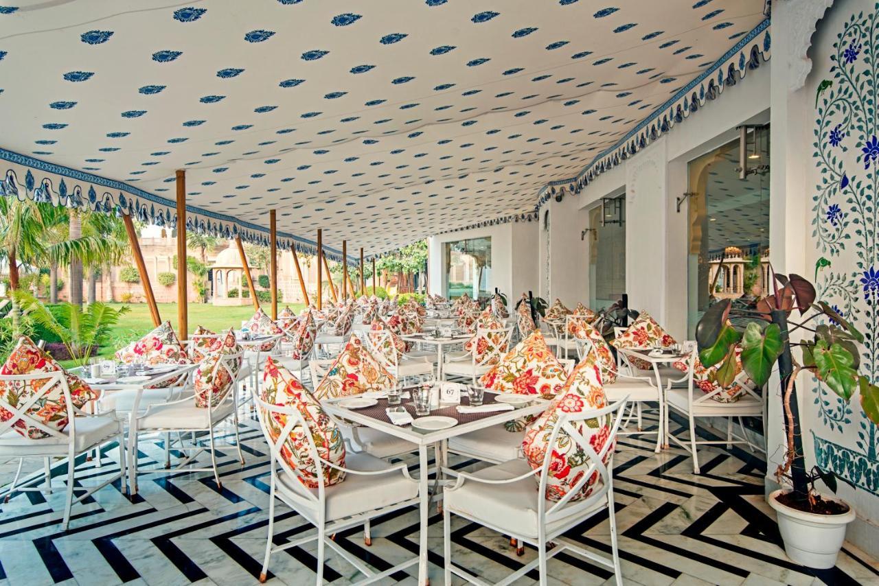 Radisson Blu Udaipur Palace Resort & Spa Zewnętrze zdjęcie